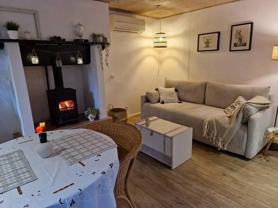Petit Cottage Breton Saint-Mayeux 0*,  Frankreich