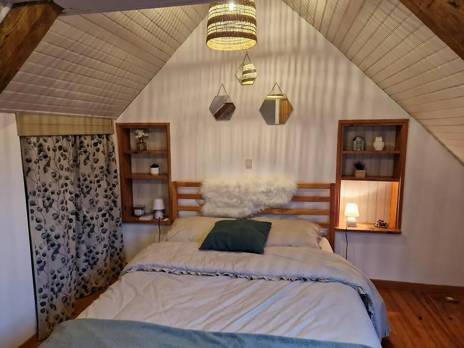 Petit Cottage Breton Saint-Mayeux France